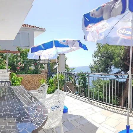 Apartment Lisa 1st Row To Stanici